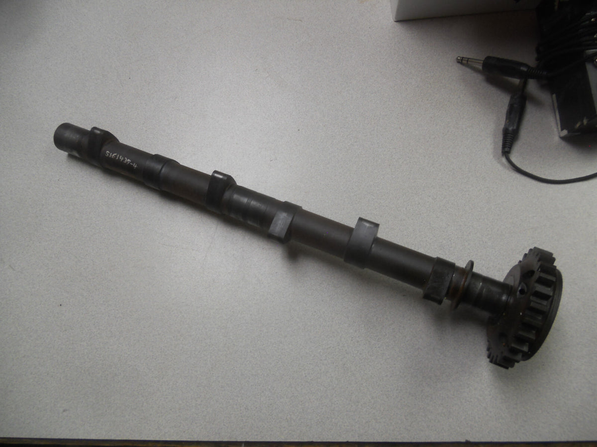 Lycoming O-320 Camshaft, Left Rotating, p/n LW11338 — Used