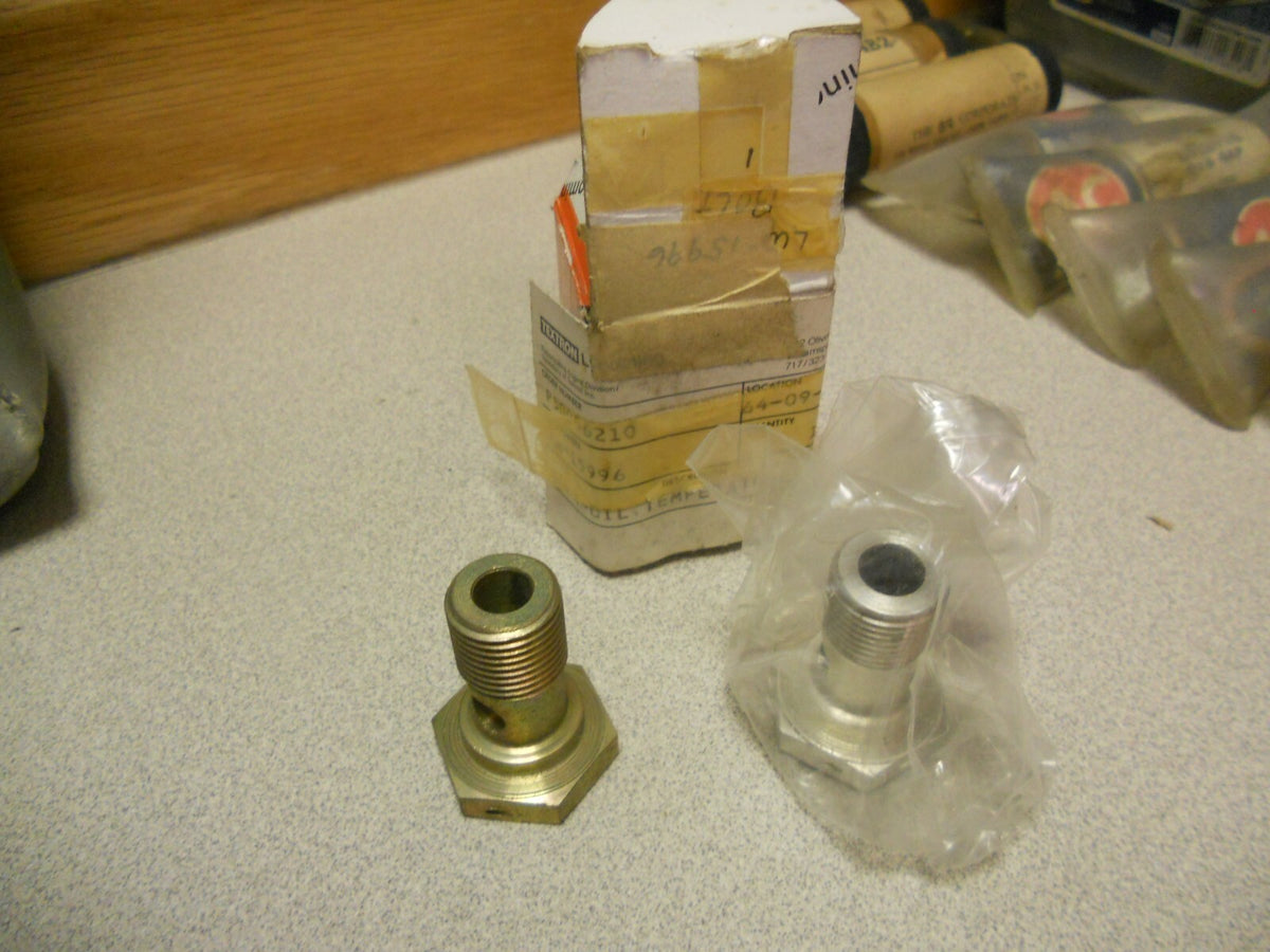 Lycoming Oil Temperature Bolt, p/n LW15996 — New Old Stock