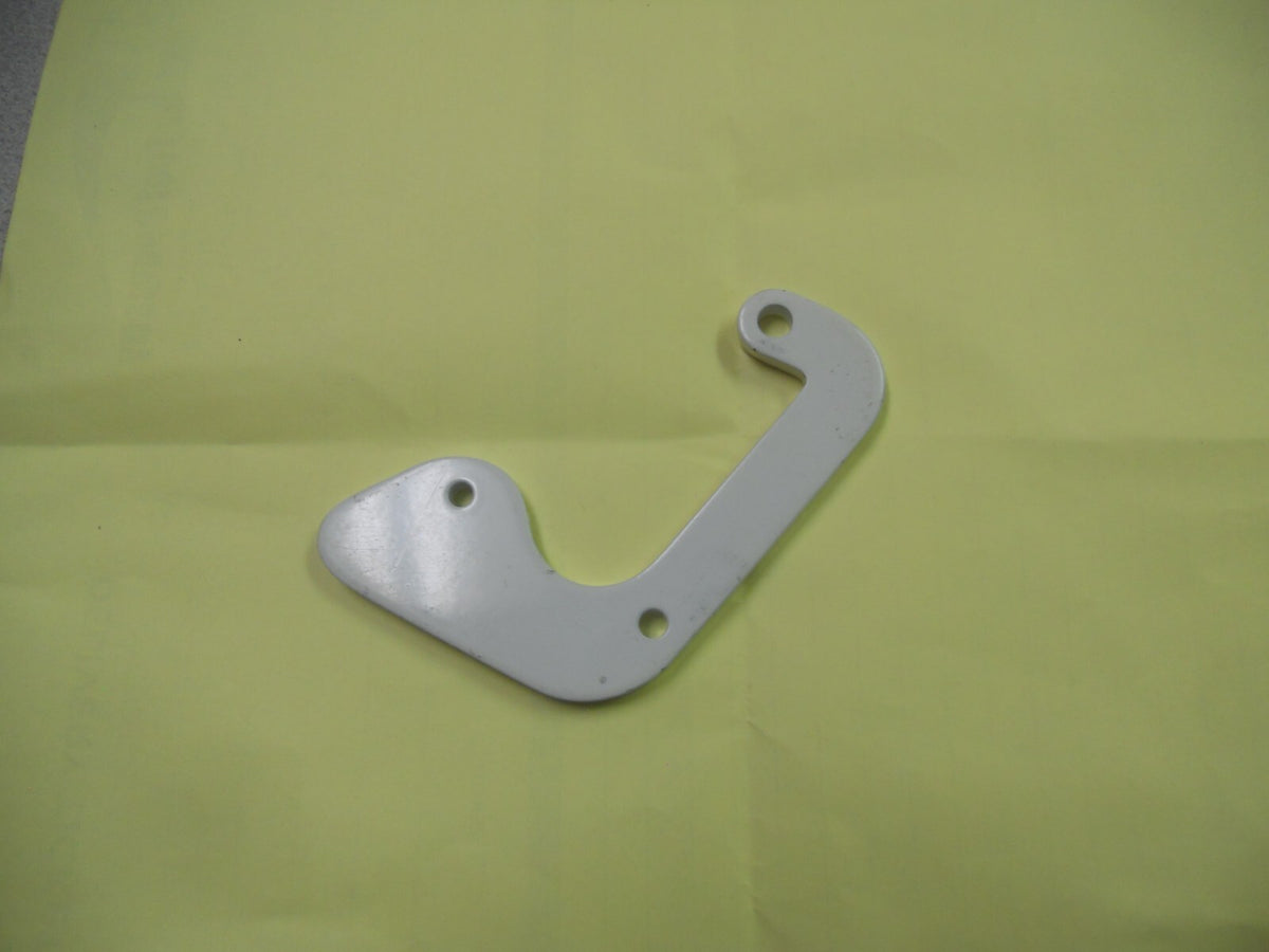 Cessna Gear Door Hinge, p/n 002-410001-07 — New