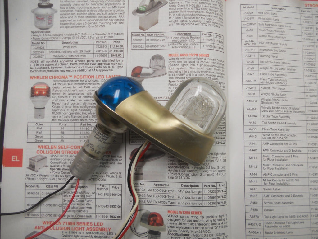 Whelen A650-PG wingtip light/strobe in clear case