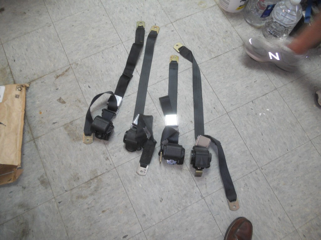 Beams 3-Point Safety Harness, Set of 4, As-Removed