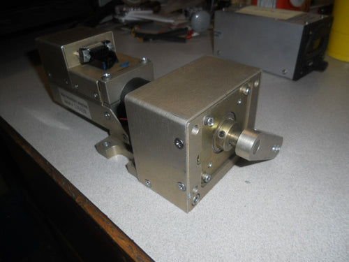 Blue Mountain autopilot servo, gear and mounting holes