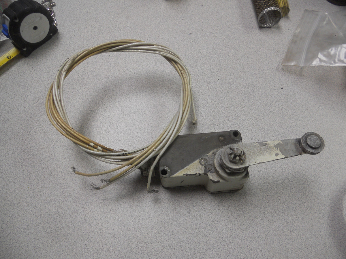 Cessna Twin Engine Squat Switch — Used, As Removed