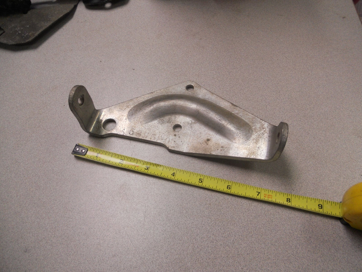 Continental generator/alternator bracket p/n 539580