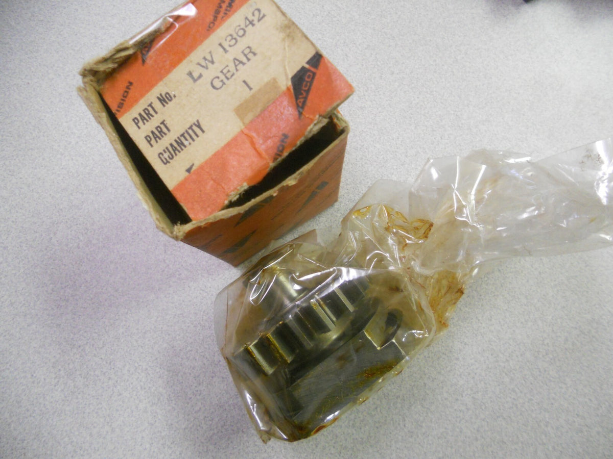 Boxed Lycoming magneto drive gear, p/n LW 13642